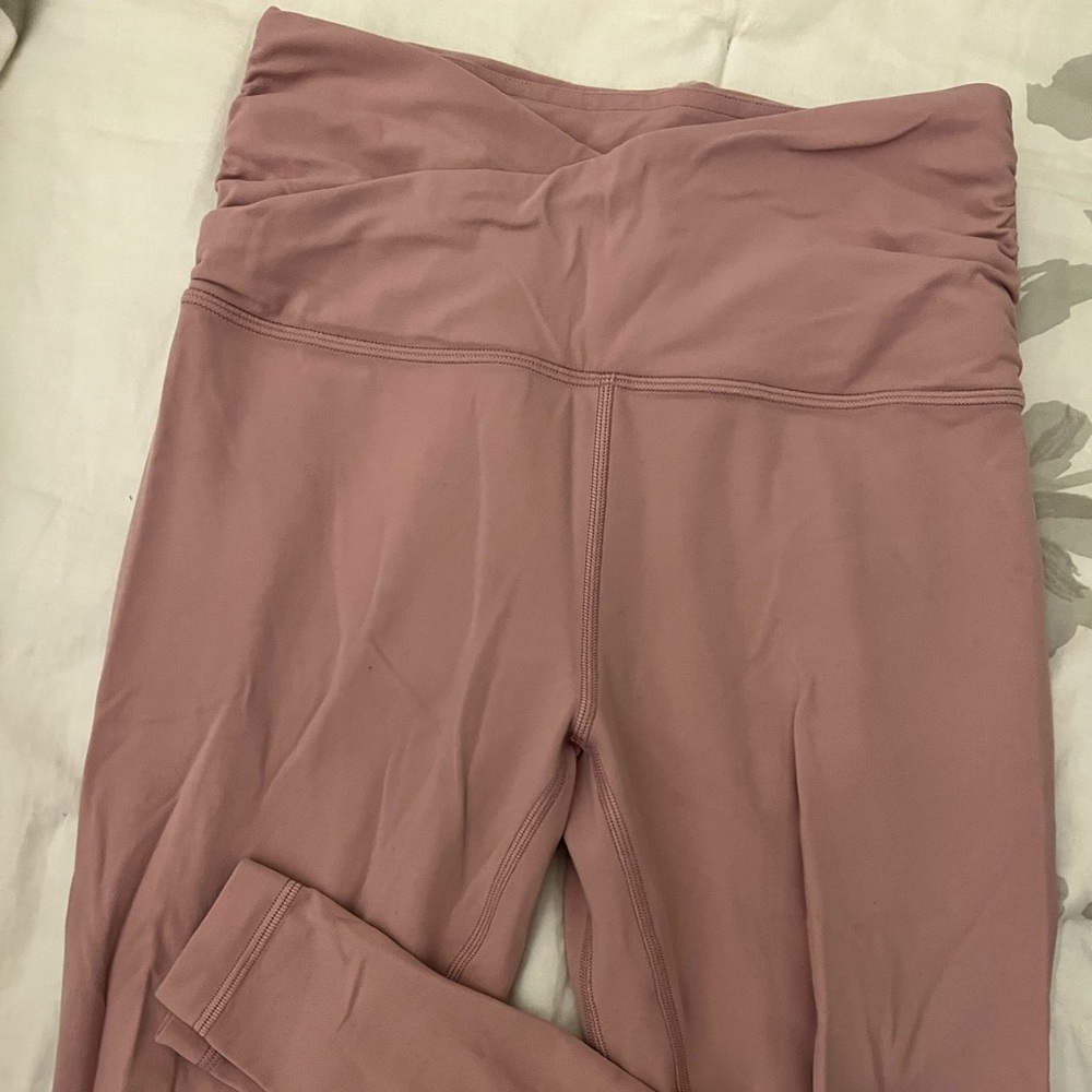 Lululemon, cropped align legging - Picture 2 of 4